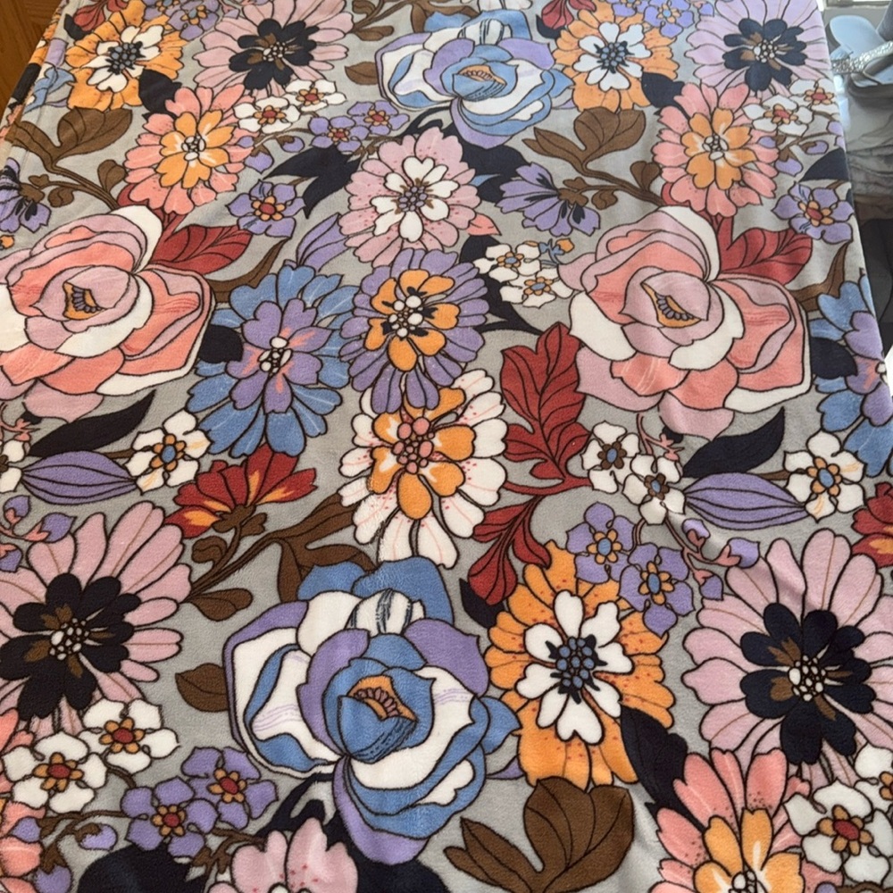 Vera Bradley Aloha Blooms Throw Blanket